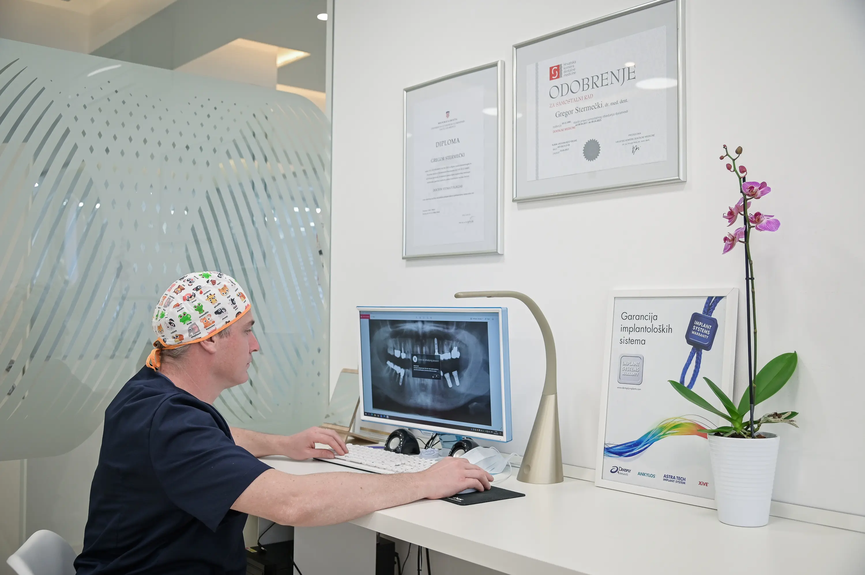 Dental Professionals: reception